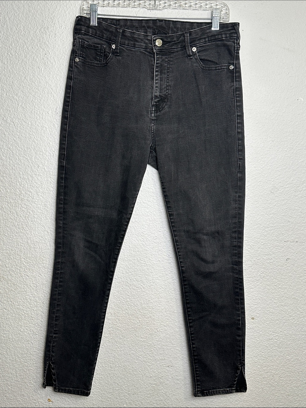 True Religion Super Skinny Jeans Halle High Rise Black Wash Size 31 READ